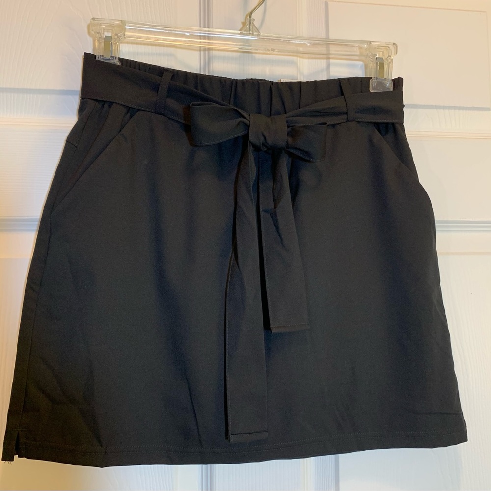 St John’s Bay NWT Black Skirt Skort Size PS